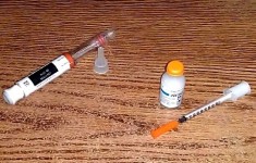 needles and insulin